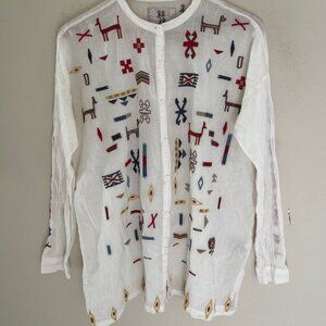 JOHNNY WAS  Geometric & Llama Embroidered White Top: XS (RUNS LARGE!) P2P is 23"